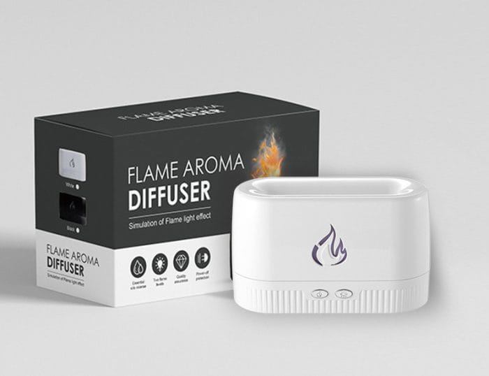 Imagine cu un living modern, decorat cu mobilă de design, având un colțar gri, masă de sticlă și plante decorative, într-un spațiu luminat natural.